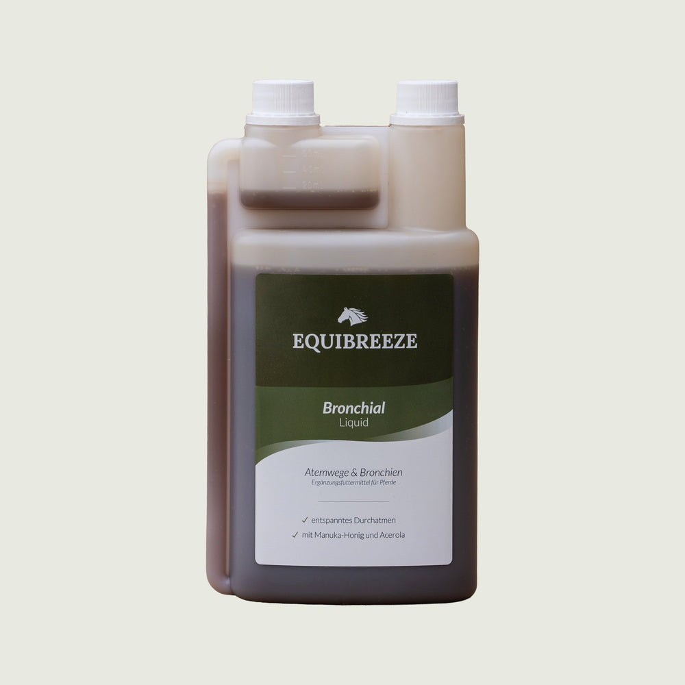 Equibreeze Bronchial Liquid 1000 ml, Ergänzungsfuttermittel für Pferde mit Süßholzwurzel, Eibisch und Manuka-Honig, Vorderseite