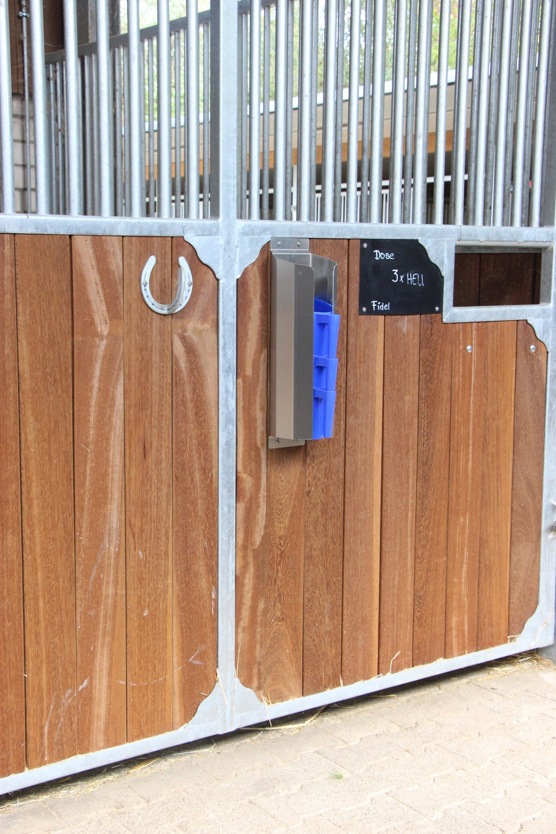 Equibreeze FeedFix Schaufelhalter Edelstahl mit 3 Schaufeln